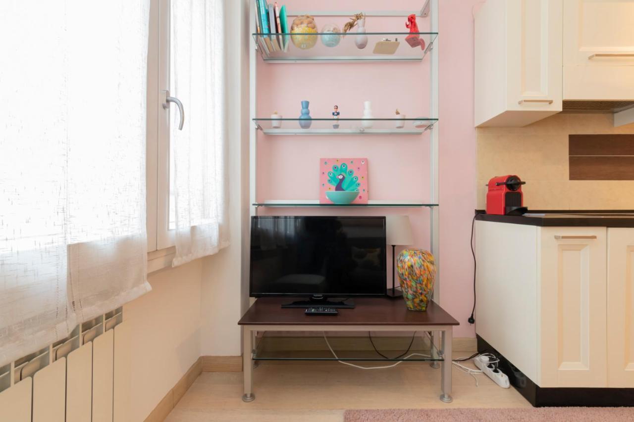 Luxury Apartment Near Bocconi Zamenhof 7 ميلان المظهر الخارجي الصورة